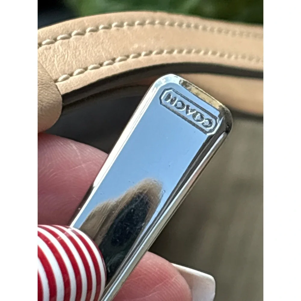 Coach wristlet wallet